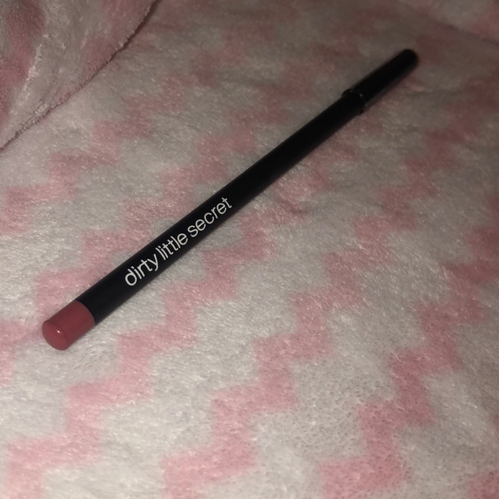 Dirty little secret lip liner